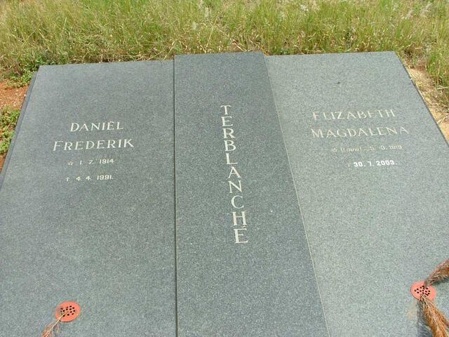 TERBLANCHE Daniël Frederik 1914-1991 & Elizabeth Magdalena LOUW  1919-2003