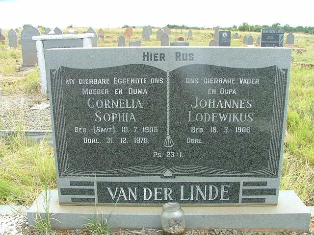 LINDE Johannes Lodewikus, van der 1906-  & Cornelia Sophia SMIT 1905-1978