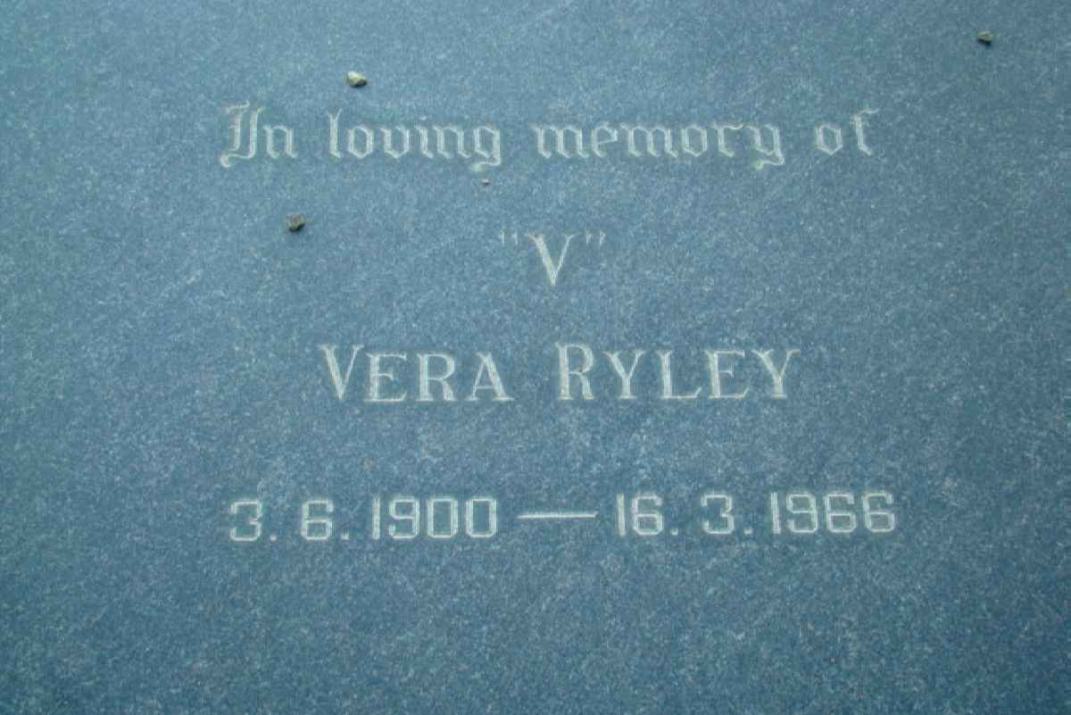 RYLEY Vera 1900-1966