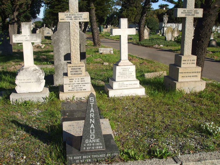 ST. ARNAUD family graves