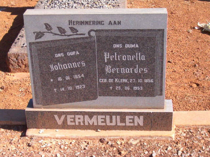 VERMEULEN Johannes 1854-1923 & Petronella Bernardes 1856-1953