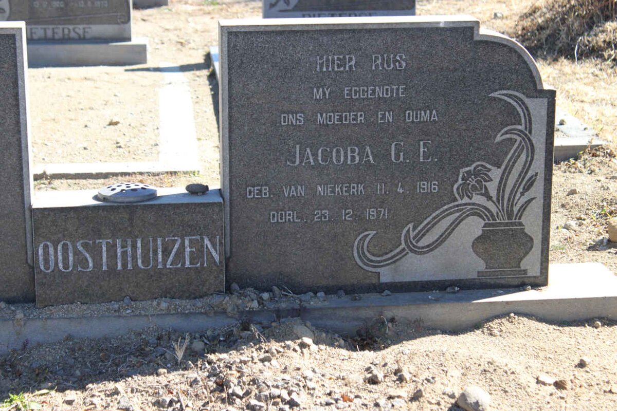 OOSTHUIZEN Jacoba G.E. nee VAN NIEKERK 1916-1971