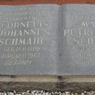 SCHMAHL Cornelis Johannes 1886-1967 &amp; Maria Petronella BROODRYK 1899-1980
