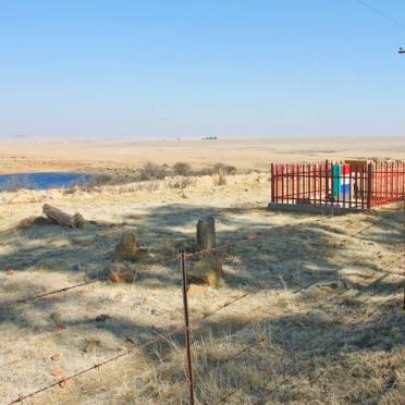Mpumalanga, BALFOUR district, Rietfontein 648 IR, farm cemetery