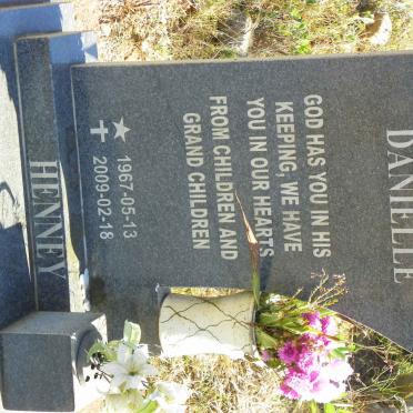 HENNEY Danielle 1967-2009