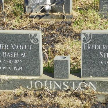 JOHNSTON Frederick Hendric Stephen 1918-1991 &amp; Esther Violet HASELAU 1922-1984
