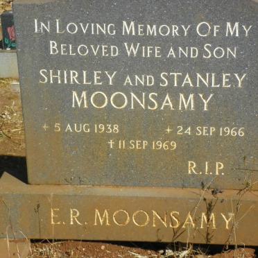 MOONSAMY Shirley 1938-1969 :: MOONSAMY Stanley 1966-1969