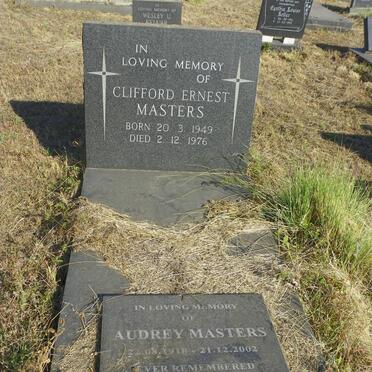 MASTERS Audrey 1918-2002 :: MASTERS Clifford Ernest 1949-1976