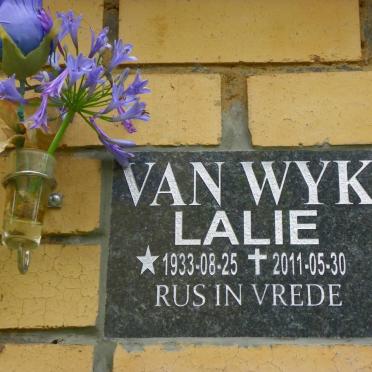 WYK Lalie, van 1933-2011