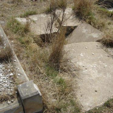 Mpumalanga, BETHAL district, Bethal, Ongezien 105, farm cemetery