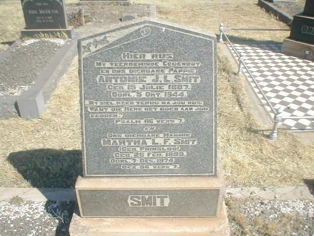 SMIT Antonie J.L. 1887-1944 &amp; Martha L.F. PRINSLOO 1889-1974