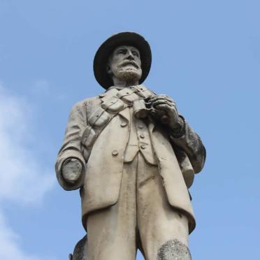 2. Gedenkmonument / Memorial monument 1899-1902