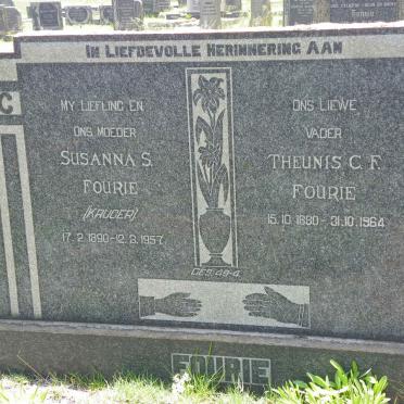 FOURIE Theunis C.F. 1880-1964 &amp; Susanna S. KRUGER 1890-1957