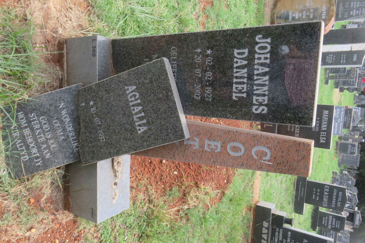 COETZEE Johannes Daniël 1927-2002 &amp; Agialia 1937-