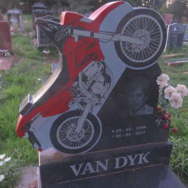 DYK Stian, van 1999-2011