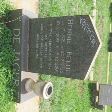 JAGER Hennie, de 1921-1992 &amp; Bettie 1928-2001