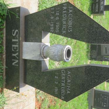 STEYN Jacobus Frederick 1905-1992 &amp; Agatha Gertruida 1911-