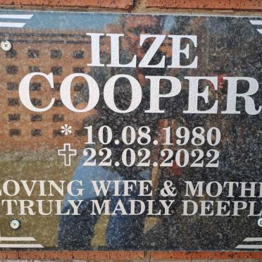 COOPER Ilze 1980-2022