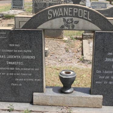 SWANEPOEL Frans Lodewyk Lourens 1905-1957 &amp; Johanna Catharina 1917-2002
