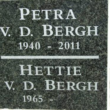 BERGH Petra, v.d. 1940-2011 :: V.D. BERGH Hettie 1965-