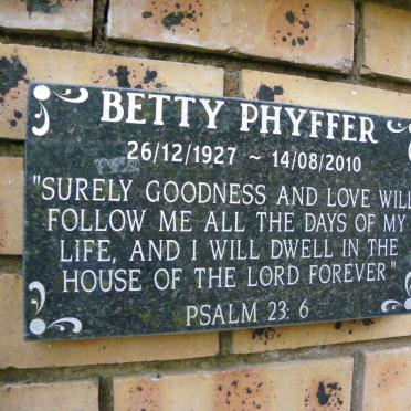 PHYFFER Betty 1927-2010