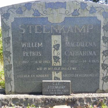 STEENKAMP Willem Petrus 1887-1963 &amp; Magdalena Catharina 1892-1975 :: STEENKAMP C.J.F. 1916-1989