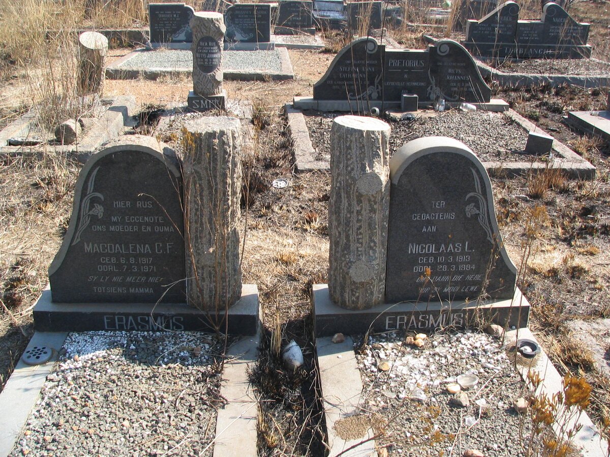 ERASMUS Nicolaas LM. 1913-1984 &amp; Magdalena C.F. 1917-1971