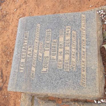 FOURIE Louis Theunis 1910-1943