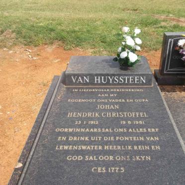 HUYSSTEEN Johan Hendrik Christoffel, van 1912-1981 &amp; Hendrina Wilhelmina Catharina 1917-2000
