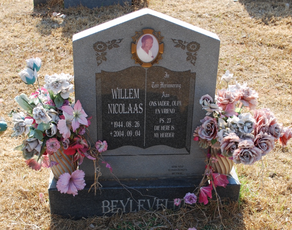 BEYLEVELDT Willem Nicolaas 1944-2004