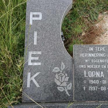 PIEK Lorna T. 1940-1997