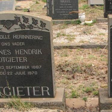 POTGIETER Johannes Hendrik 1887-1970 &amp; Petronella Magaretha PRINSLOO 1895-1965