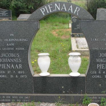PIENAAR Jacobus Johannes 1893-1973 &amp; Johanna Magdalena MARÉ 1894-1974