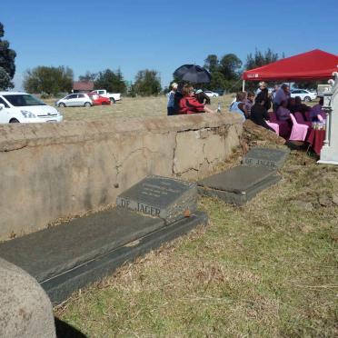 Mpumalanga, MIDDELBURG district, Hendrina, Vrischgewaagd 198_1, farm cemetery