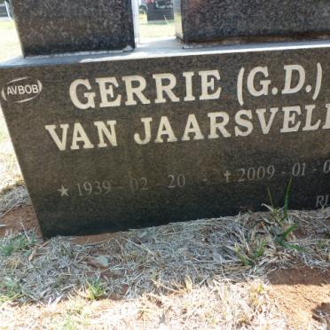 J - Vanne :: Surnames - J