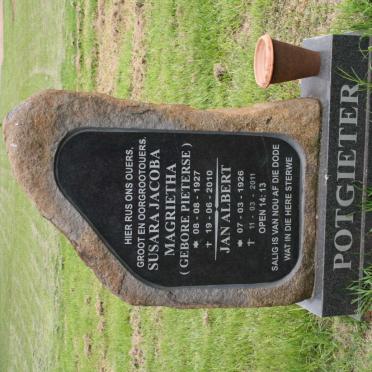 POTGIETER Jan Albert 1926-2011 &amp; Susara Jacoba Magrietha PIETERSE 1927-2010