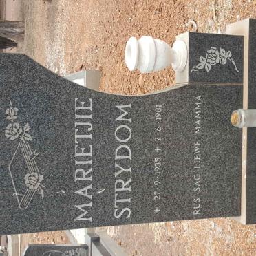 STRYDOM Marietjie 1935-1981