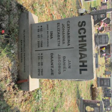 SCHMAHL Jan Daniël Jacobus 1942-2012 &amp; Catharina Johanna Elizabeth DU PLESSIS 1948-2006
