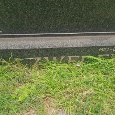 SALZWEDEL Hennie 1930-2002 #2