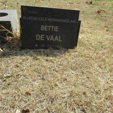 VAAL Bettie, de 1941-2004 #2