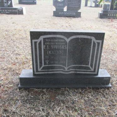 VIVIERS E.J. 1937-2003