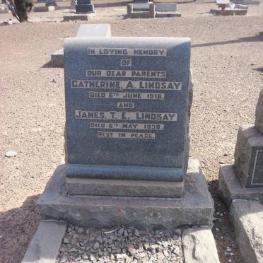 LINDSAY James T.E. -1930 &amp; Catherine A. -1918