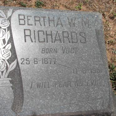 RICHARDS Bertha W.M. nee VOGT 1877-1951