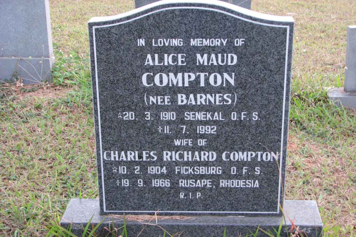COMPTON Charles Richard 1904-1966 &amp; Alice Maud BARNES 1910-1992