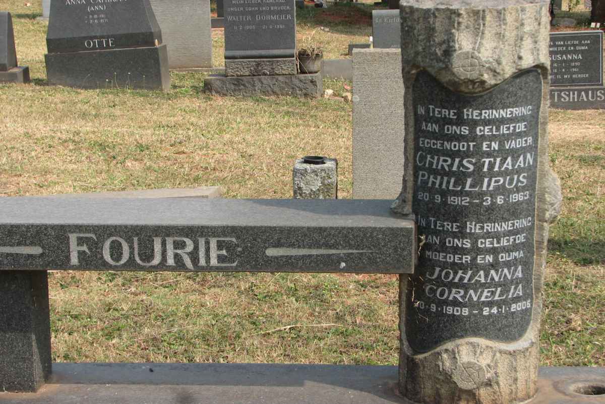 FOURIE Christiaan Phillipus 1912-1963 &amp; Johanna Cornelia 1908-2005