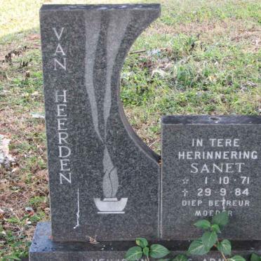 HEERDEN Sanet, van 1971-1984