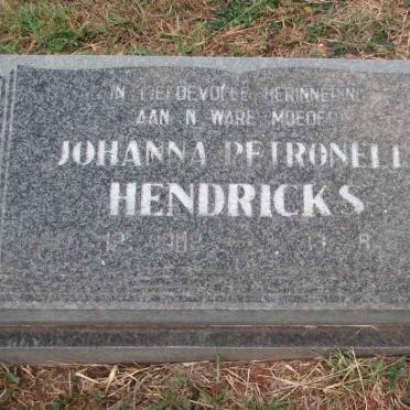 HENDRICKS Johanna Petronella 1902-?