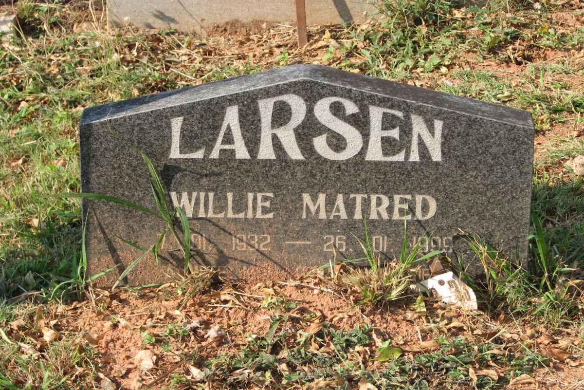 LARSEN Willie Matred 1932-1999