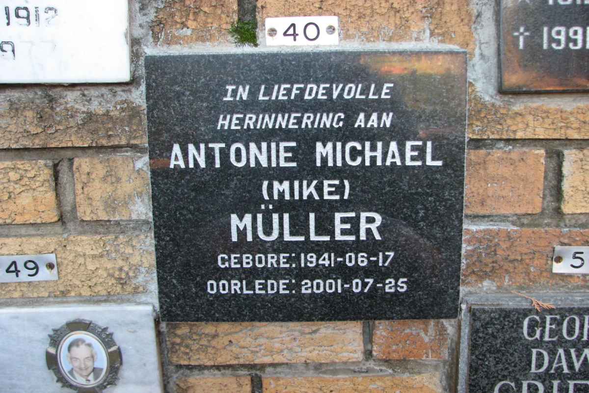 MÜLLER Antonie Michael 1941-2001