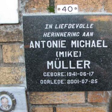 MÜLLER Antonie Michael 1941-2001